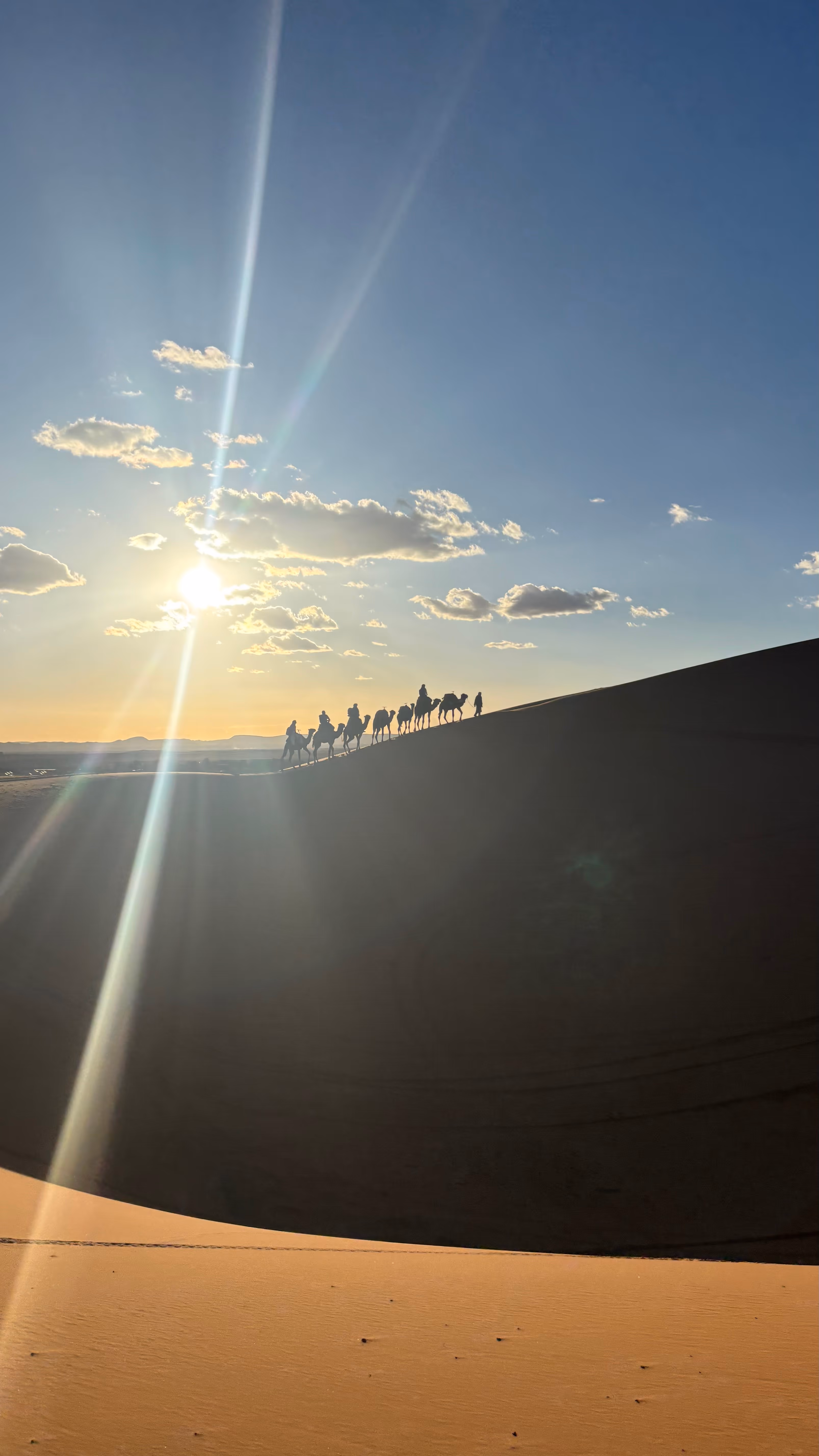Karawane in der Merzouga-Wüste
