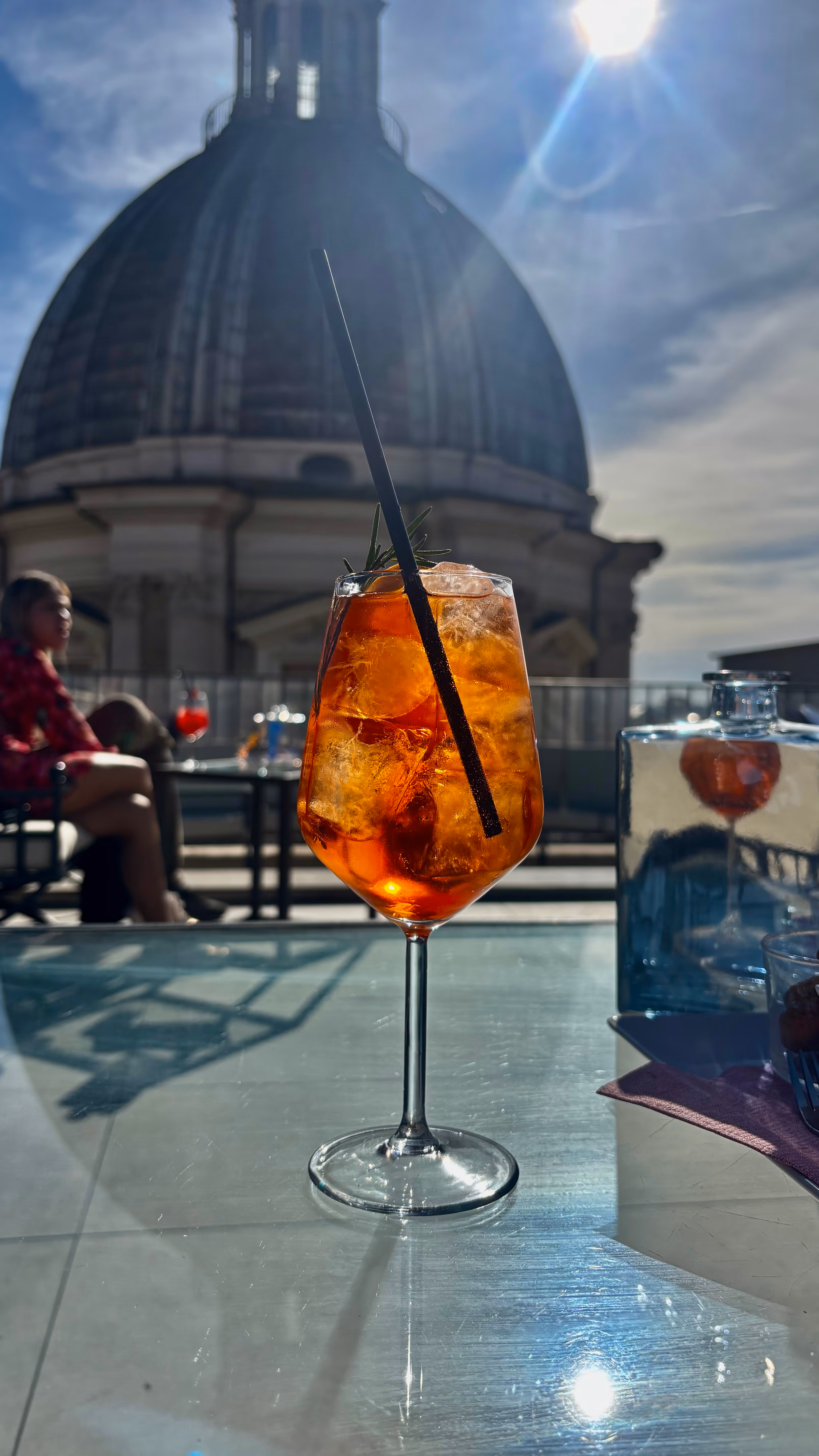 Der teuerste Aperol meines Lebens auf der Dachterrasse